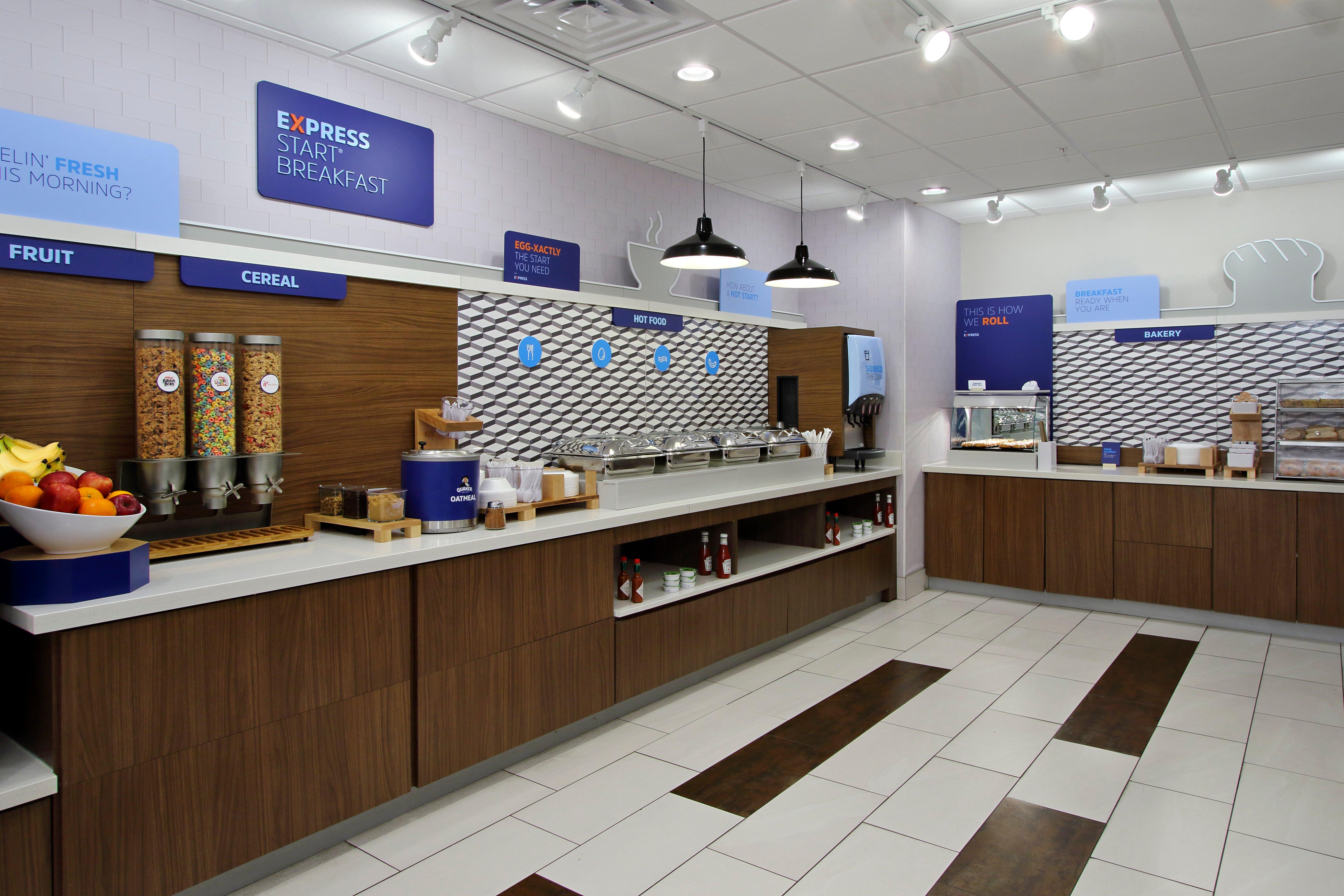 Holiday Inn Express & Suites Columbus North By Ihg Exteriér fotografie