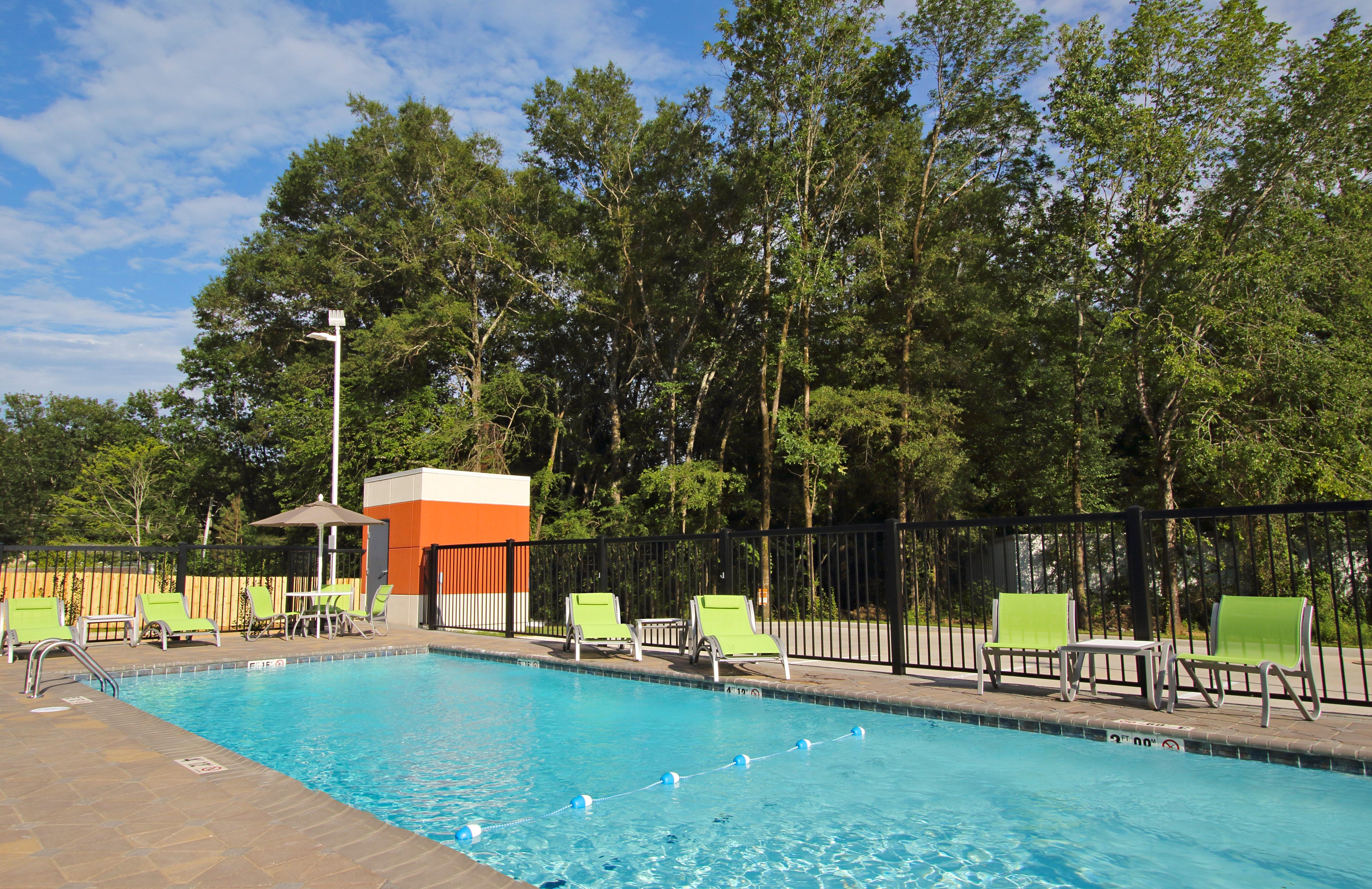 Holiday Inn Express & Suites Columbus North By Ihg Exteriér fotografie